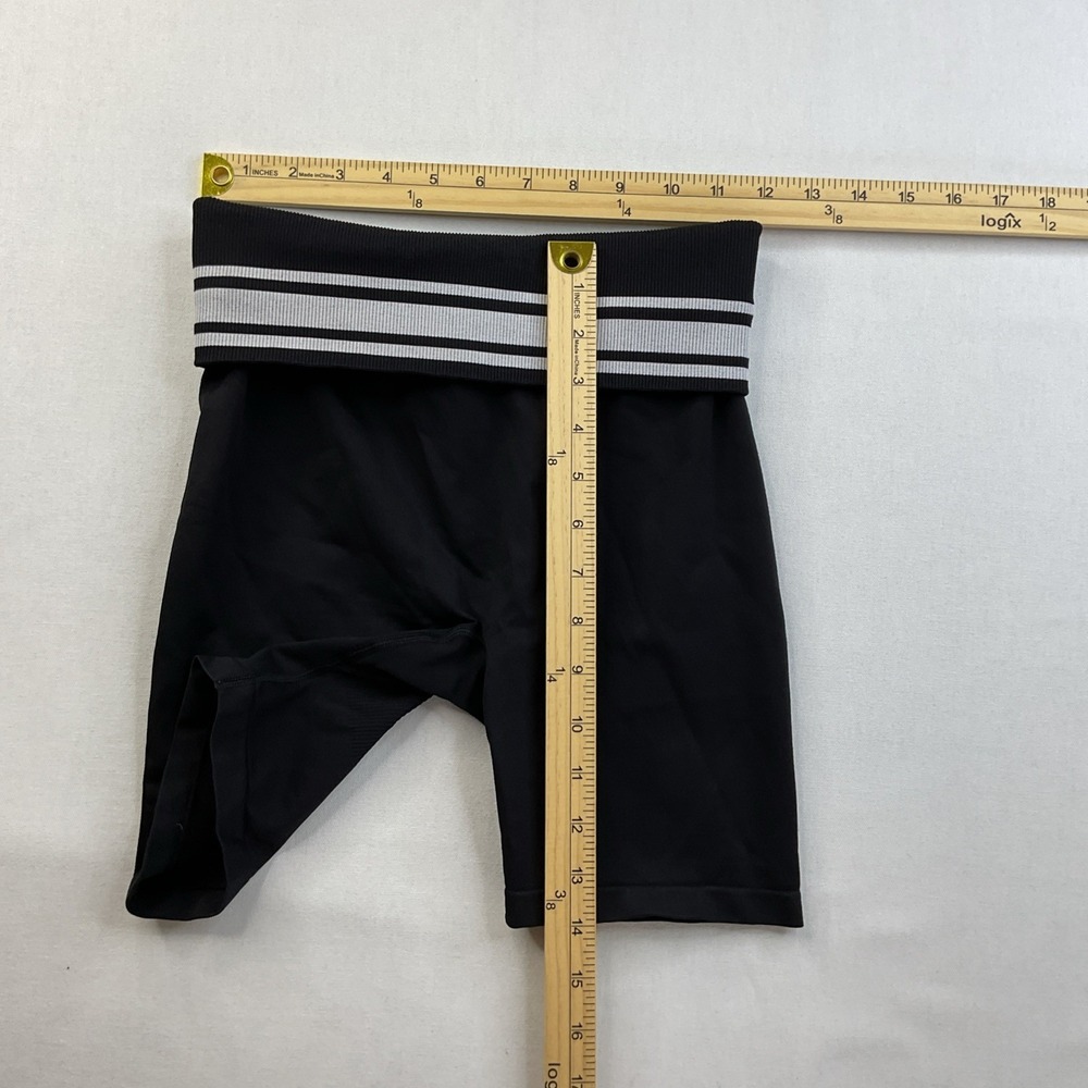 Victoria Secret Pink Biker Shorts Women Sz S Foldover Seamless Gym Athletic - Picture 3 of 8